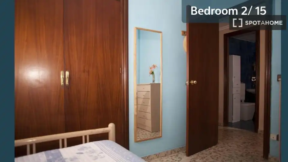 Bedroom of Flat for share in Sevilla  with Air Conditioner, Terrace and Furnished
