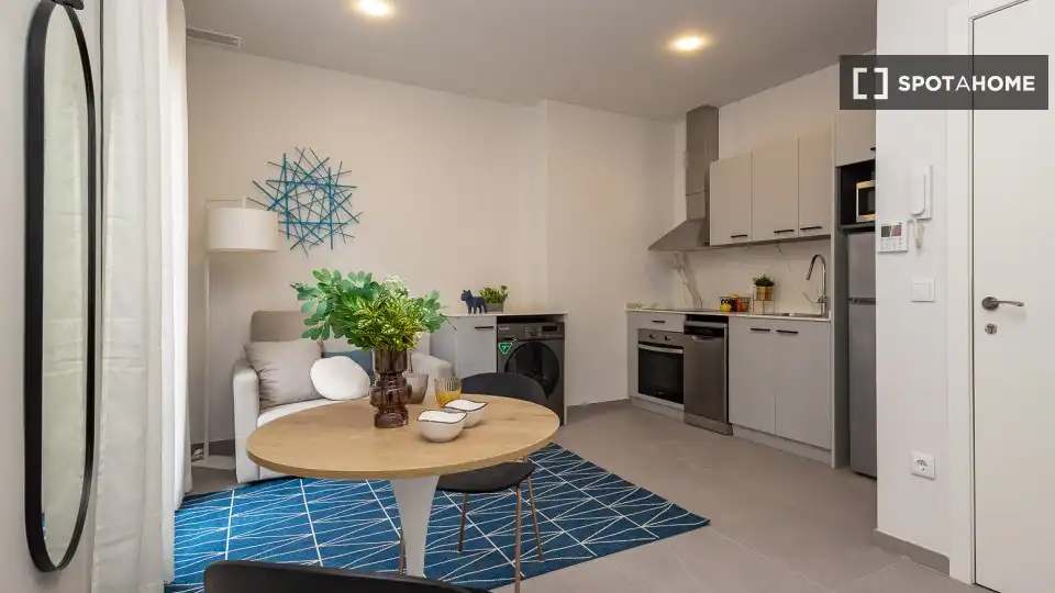 Flat with terrace to rent in L'Olivereta