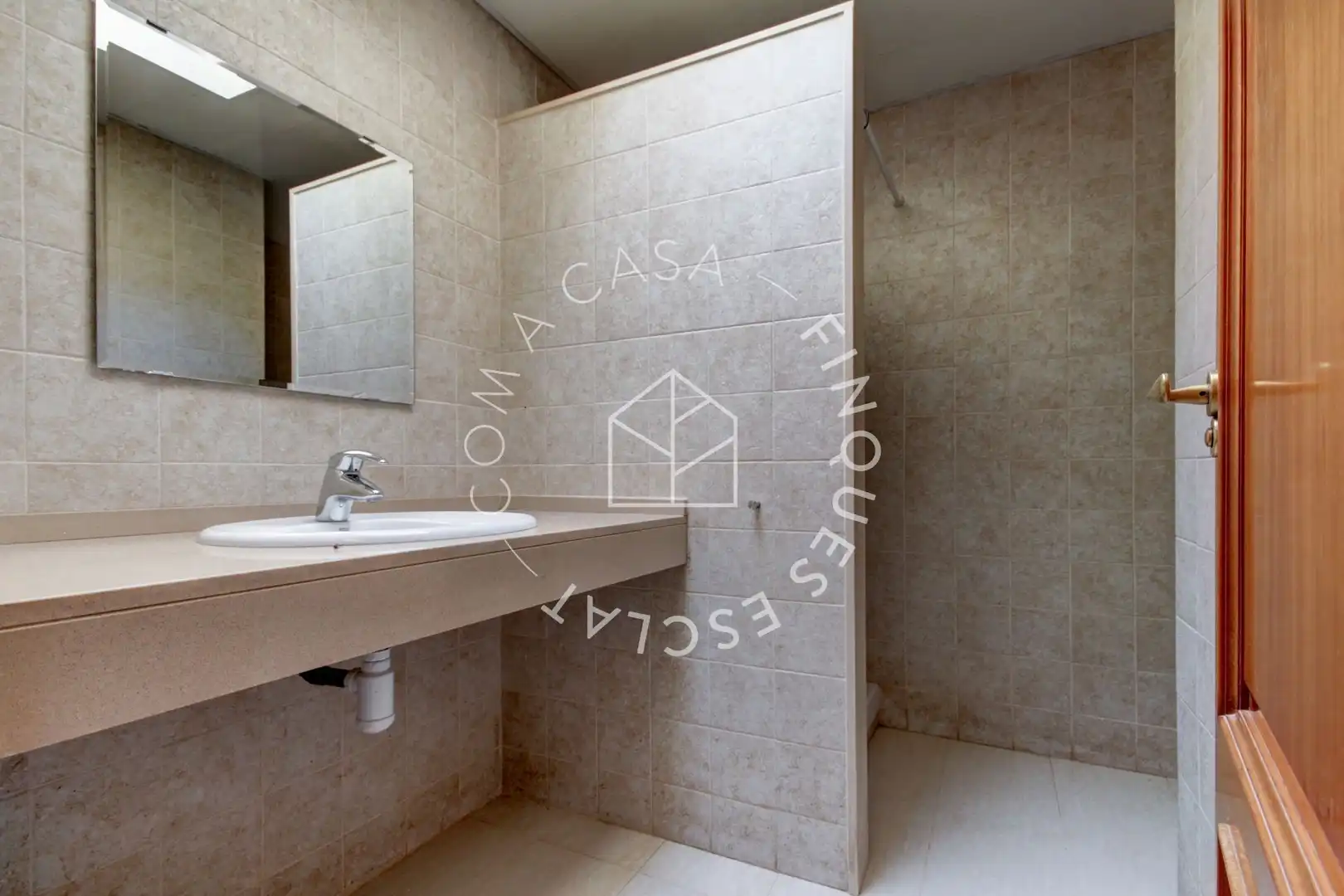 Bathroom of Houses for sale in Sant Llorenç d'Hortons  with Private garden