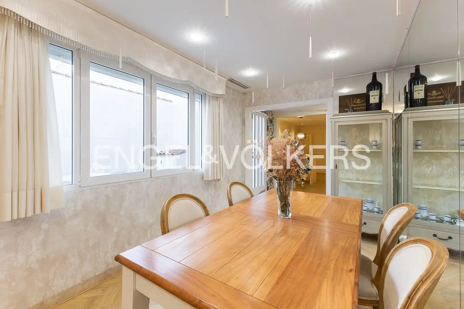 Dining room of Houses for sale in Valencia  with Air Conditioner, Heating and Terrace
