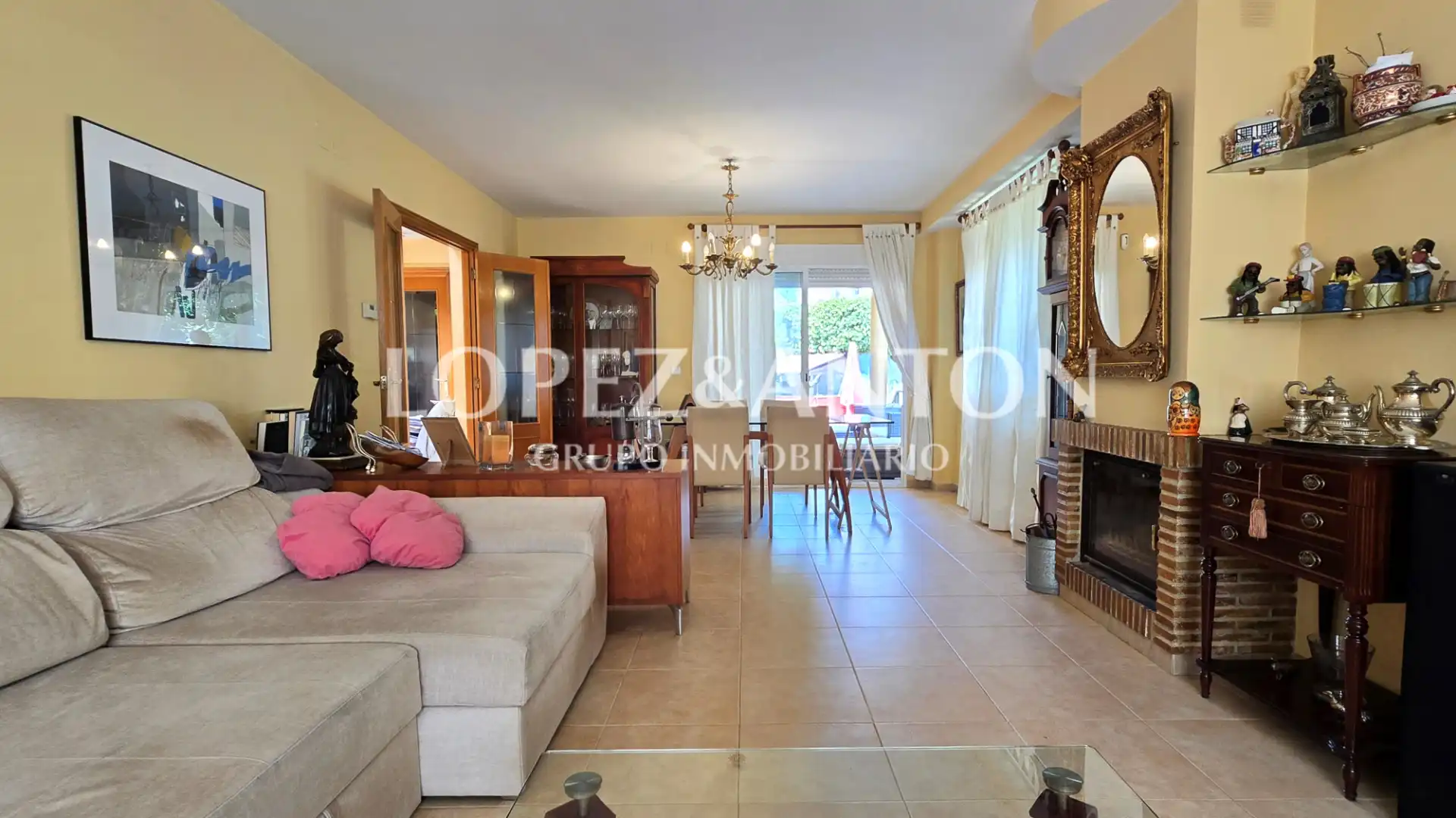 Living room of Houses for sale in L'Eliana  with Heating, Private garden and Terrace