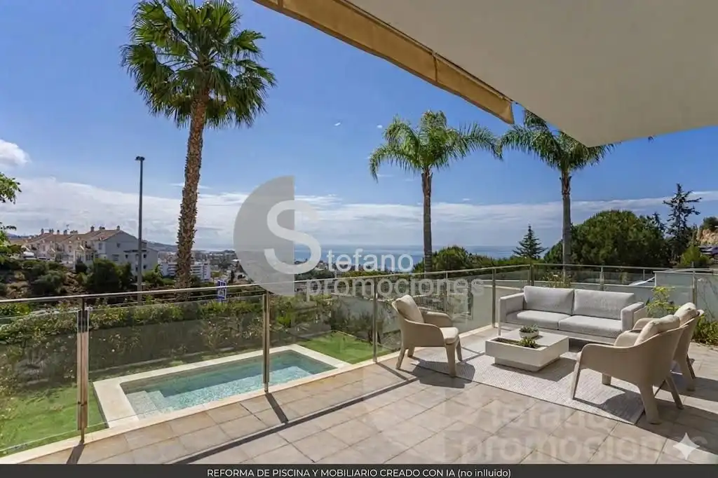 Terraza de Casa adosada en venta en Málaga con Aire acondicionado, Calefacción y Jardín privado