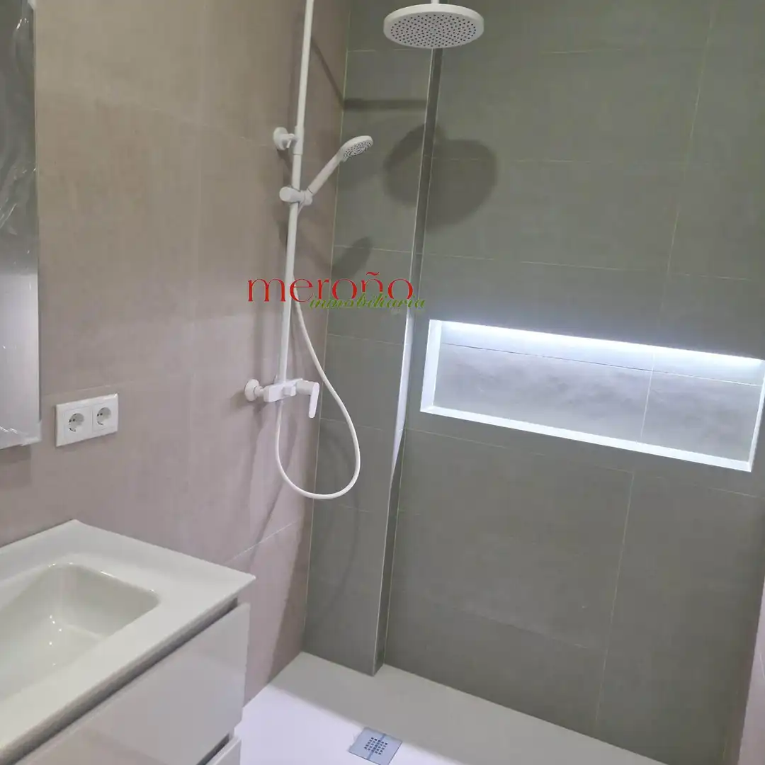 Badezimmer von Erdgeschoss zum Verkauf in Elche / Elx