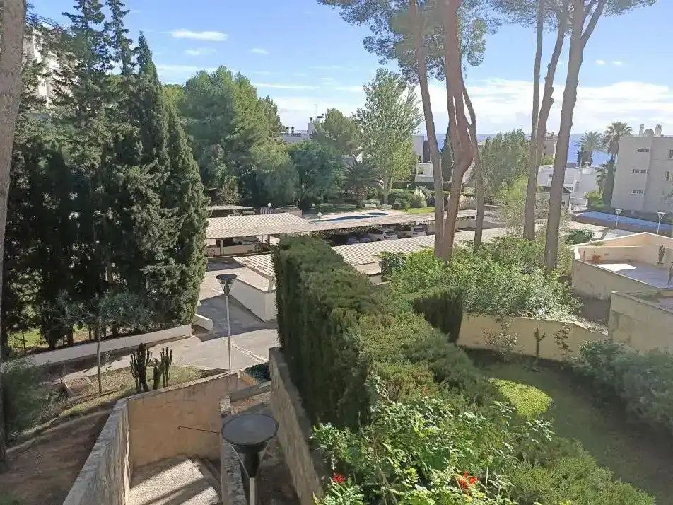 Jardín de Piso de alquiler en Calvià con Aire acondicionado, Trastero y Piscina