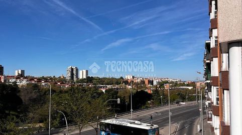 Foto 4 de Piso de alquiler en Valdeacederas, Madrid Capital