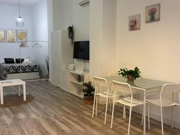 Estudio en alquiler en Bailén - Miraflores