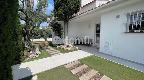 Foto 4 de Casa adosada de alquiler en Carrer de Mimoses, Puig Moltó - Can Macià, Barcelona