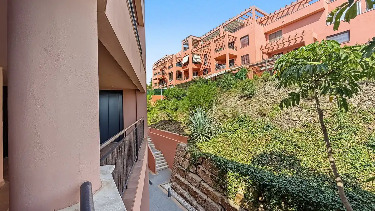 Apartment with pool for sale in Hipódromo - Cerrado del Águila, imagen 5