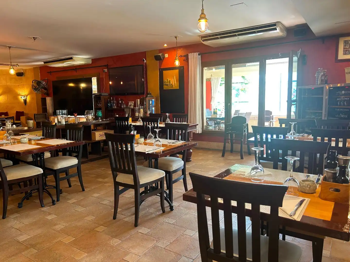 Geschaftsraum zum Verkauf in Calvià mit Klimaanlage, Terrasse und Möbliert
