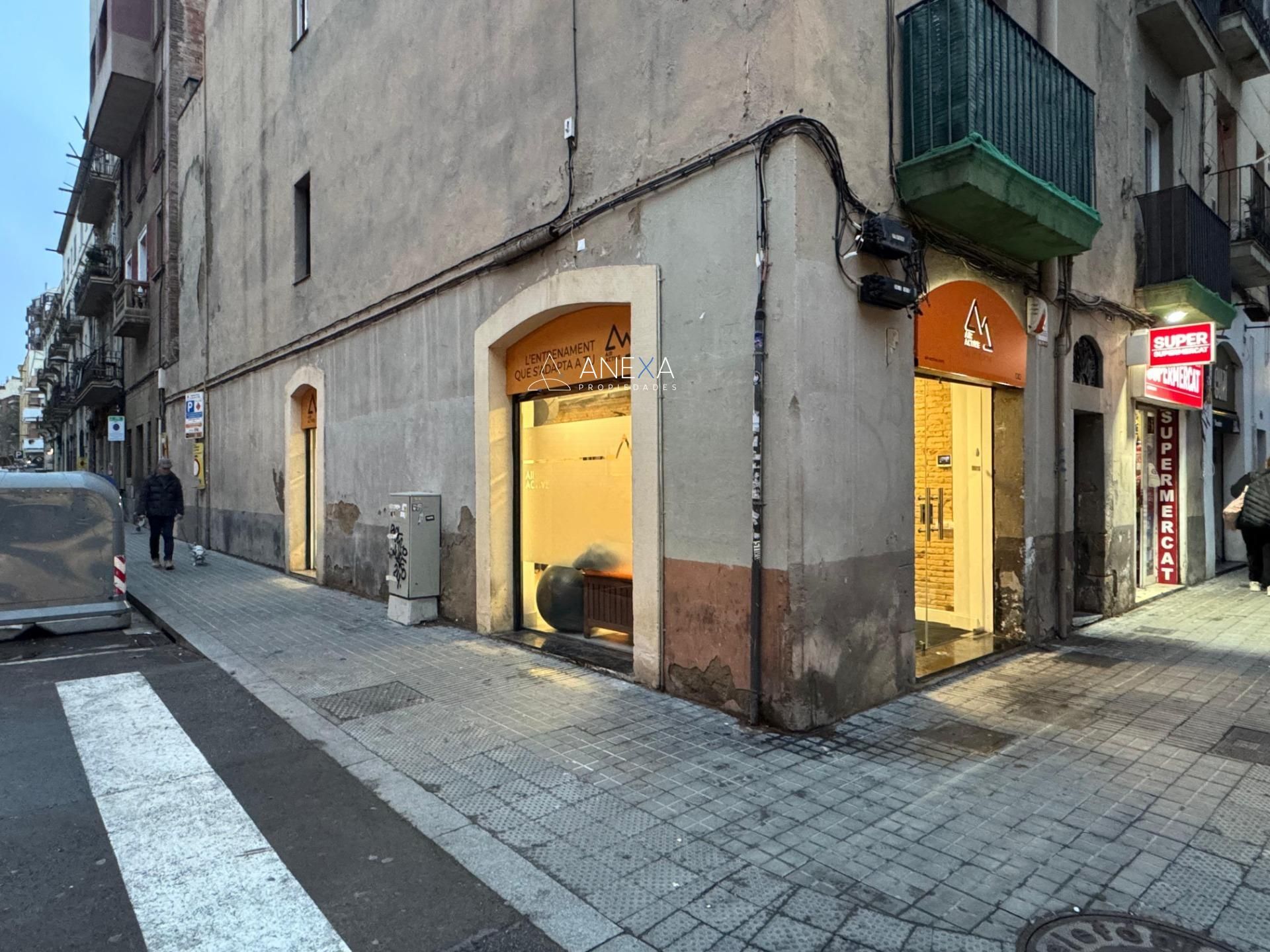 Premises for sale in  Barcelona Capital