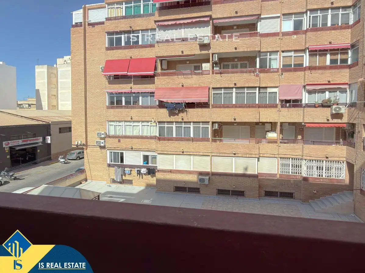 Vista exterior de Apartamento en venta en Torrevieja con Calefacción, Terraza y Amueblado