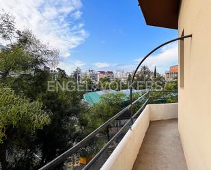 Exterior view of Apartment to rent in  Valencia Capital  with Air Conditioner, Terrace and Furnished