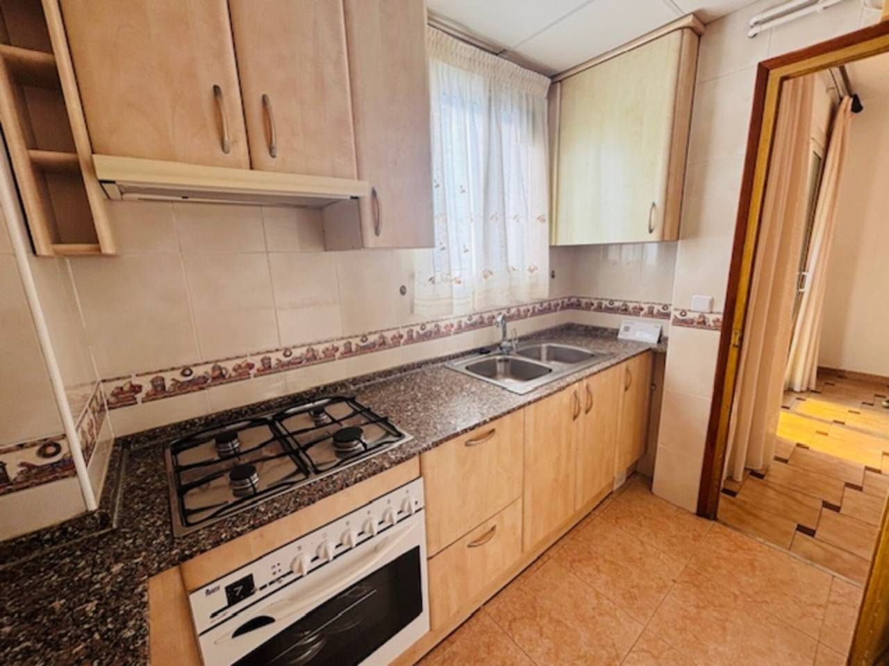 Kitchen of Flat for sale in Vilanova i la Geltrú  with Heating, Storage room and Balcony