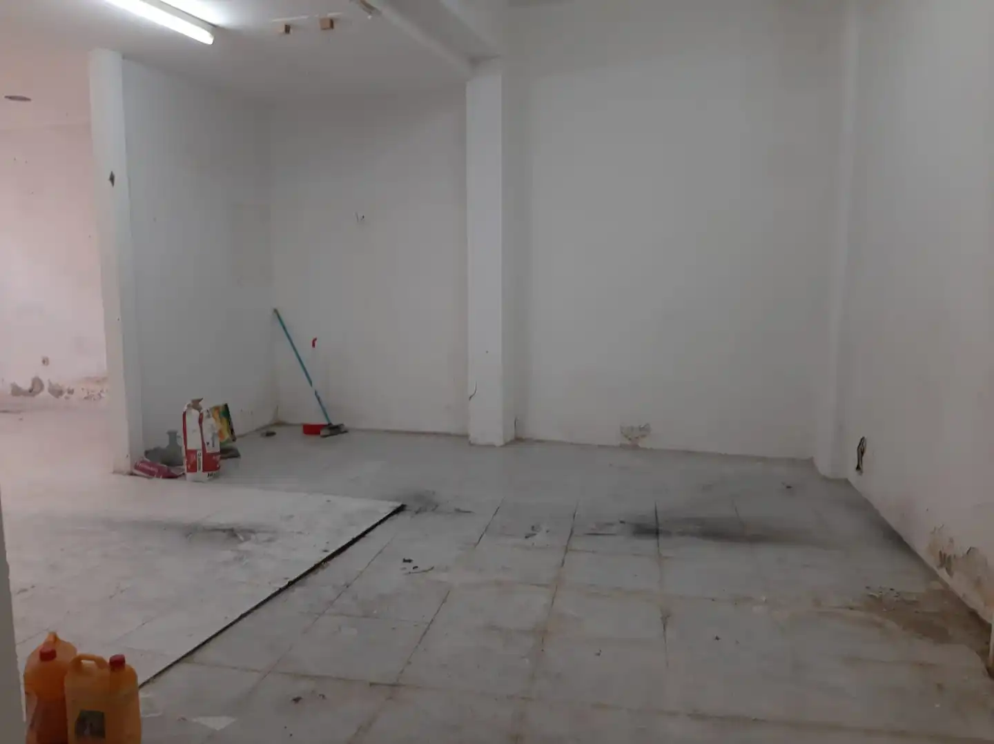 Business premises to rent in Porta Nova, imagen 3