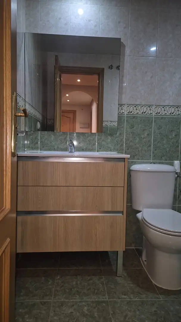 Bathroom of Flat for sale in Cistérniga  with Heating, Storage room and Furnished