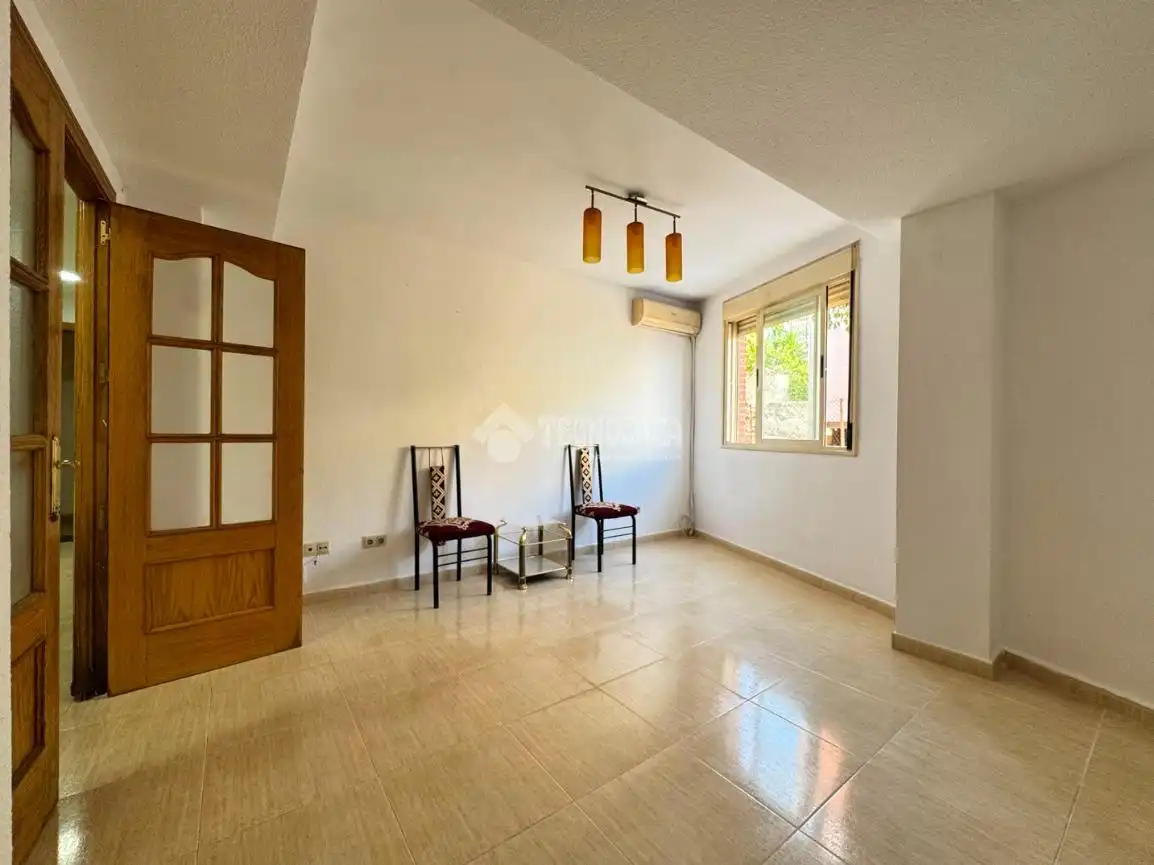 Vista exterior de Piso en venta en El Molar (Madrid)