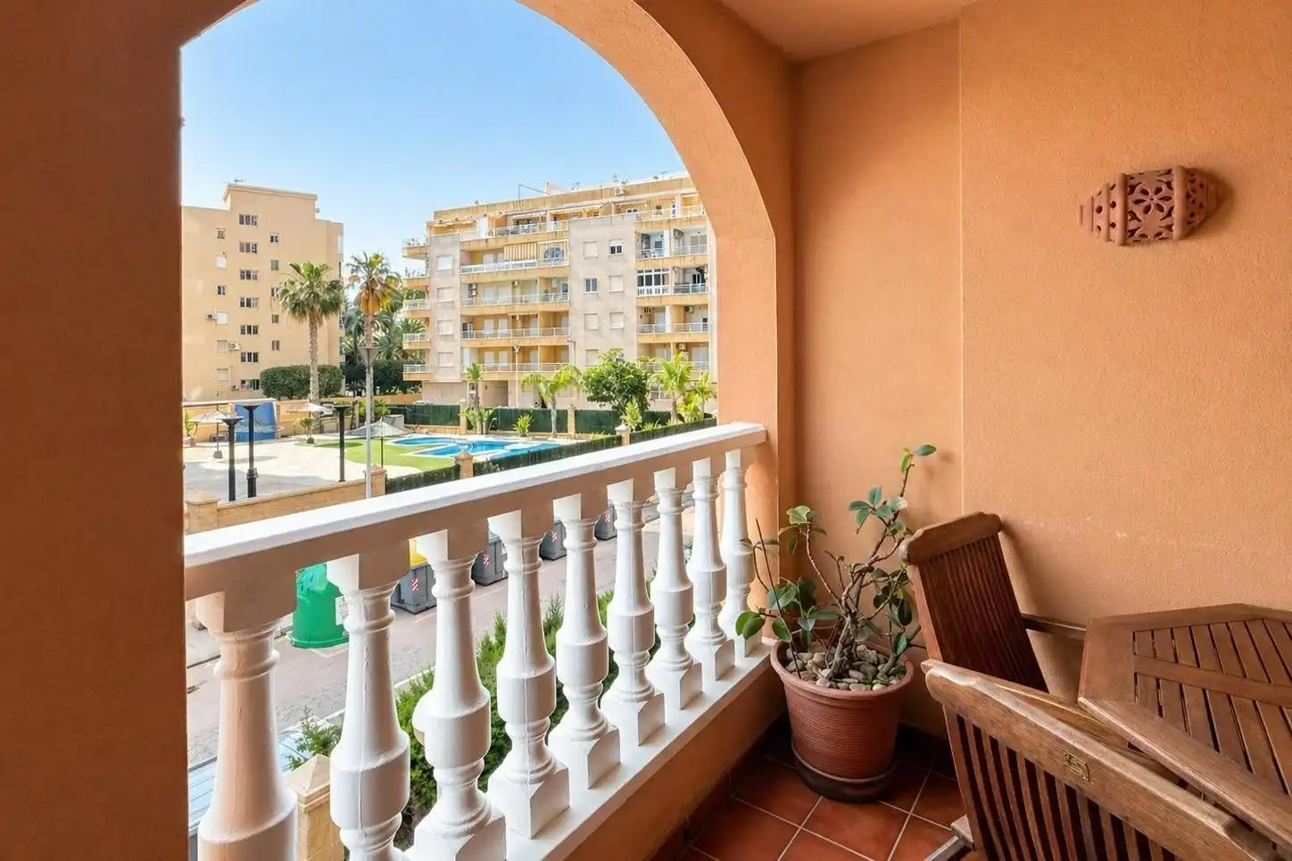 Apartament amb terrassa en venda a Avenida Av. Roentgen 5, imagen 2
