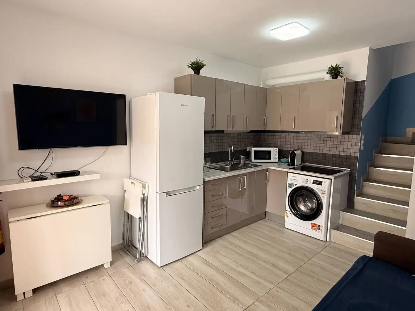 Cocina de Dúplex en venta en San Bartolomé de Tirajana con Jardín privado, Terraza y Amueblado