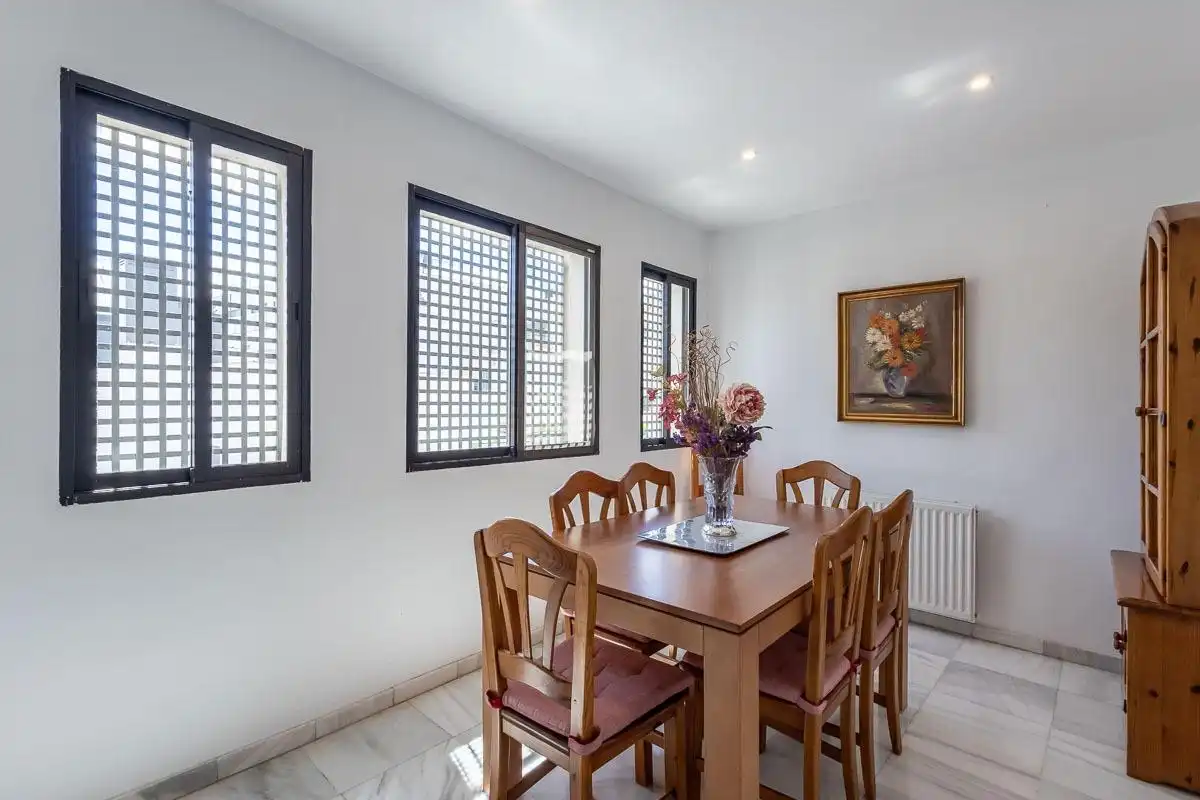 Dining room of Houses for sale in Granada  with Air Conditioner, Heating and Terrace