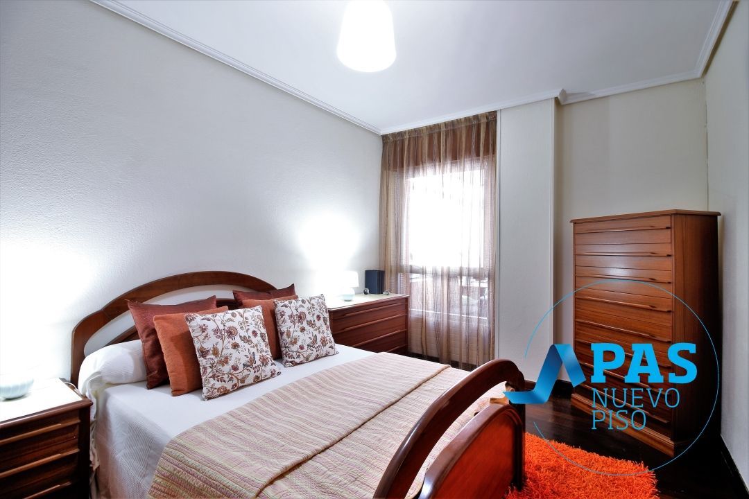 Bedroom of Flat for sale in Santander  with Heating, Storage room and Furnished