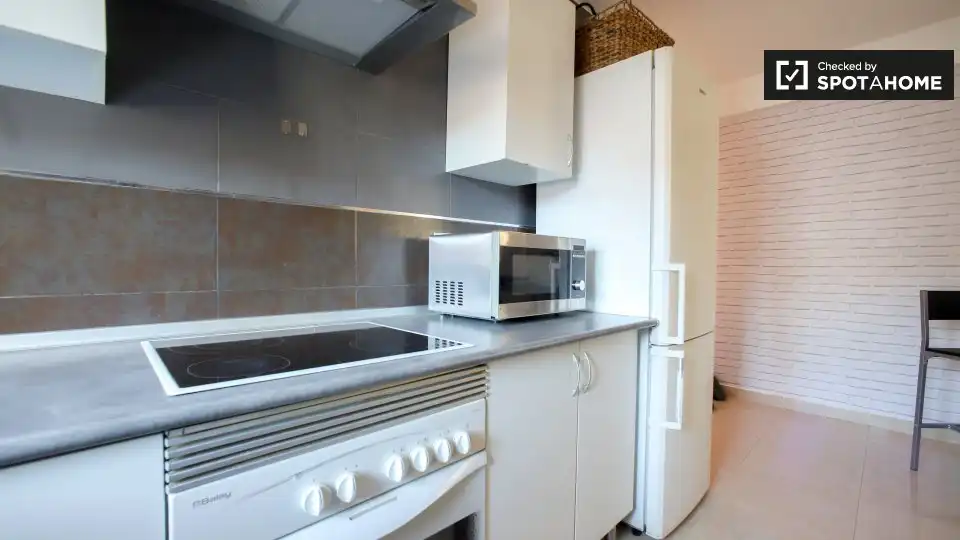 Room in Els Orriols