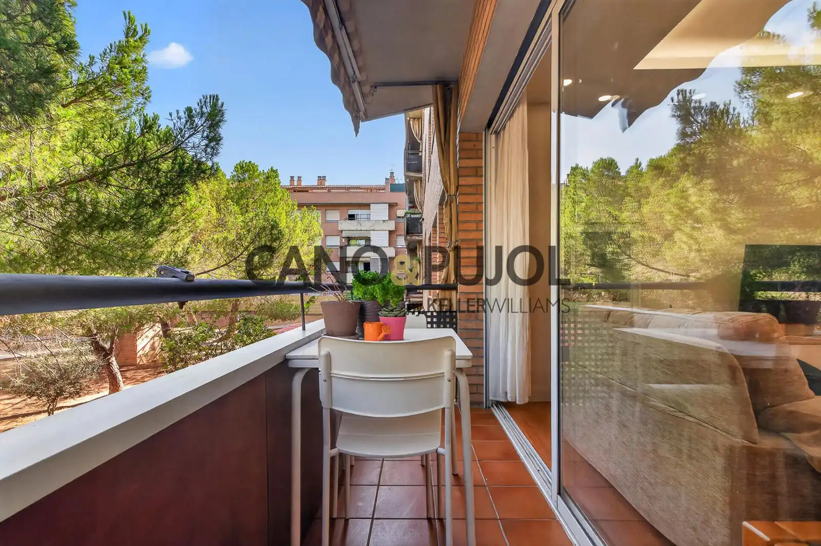 Terrassa de Pis en venda en Rubí amb Aire condicionat, Calefacció i Jardí privat