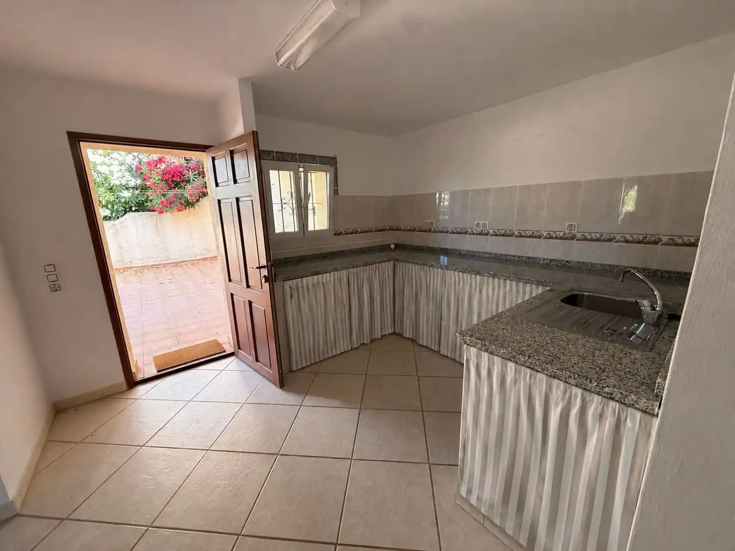 Apartament amb jardí de lloguer a Calle Fresnos 47, imagen 19