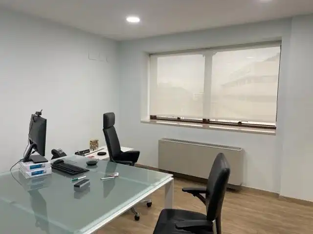 Büro zur Miete in Avenida GRAN CAPITAN, Huerta de la Reina - Trassierra