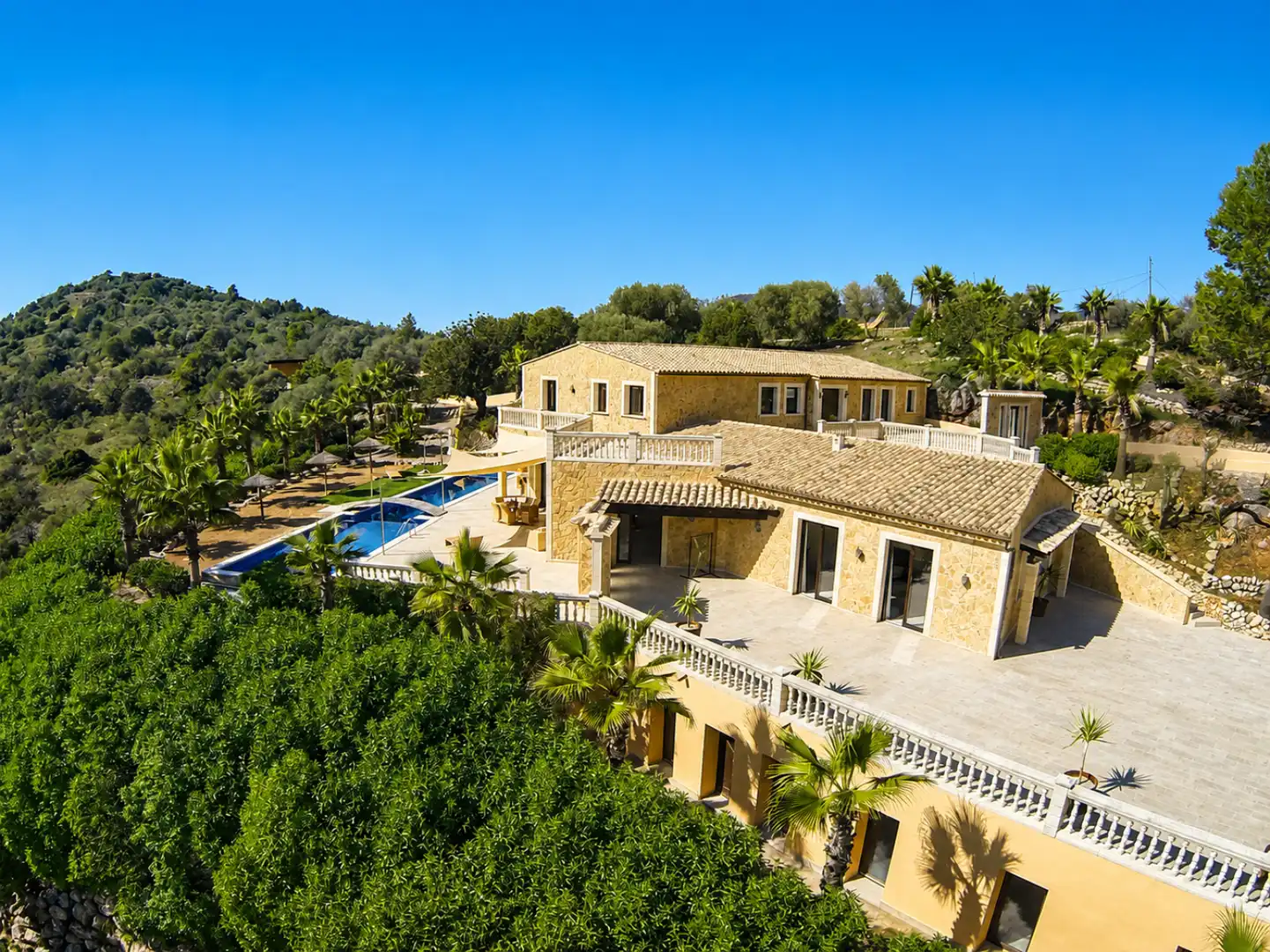 Exterior view of Houses for rent in Alaró  with Air Conditioner, Heating and Storage room