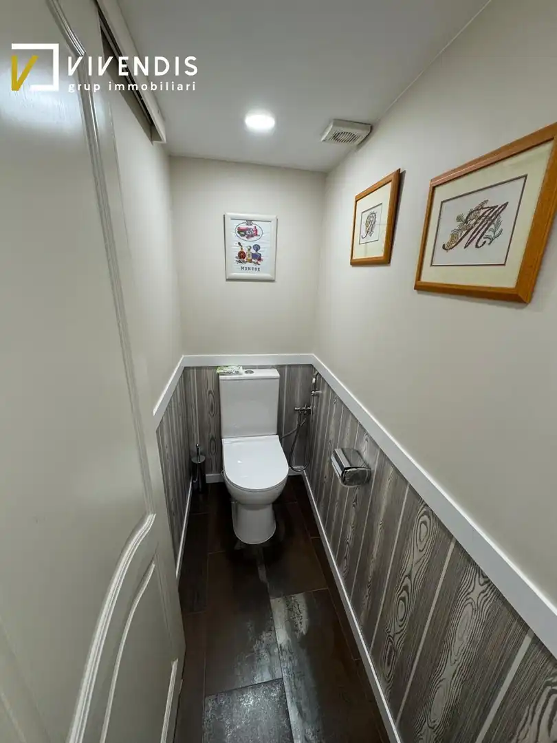 Bathroom of Houses for sale in Almenar  with Air Conditioner, Heating and Storage room