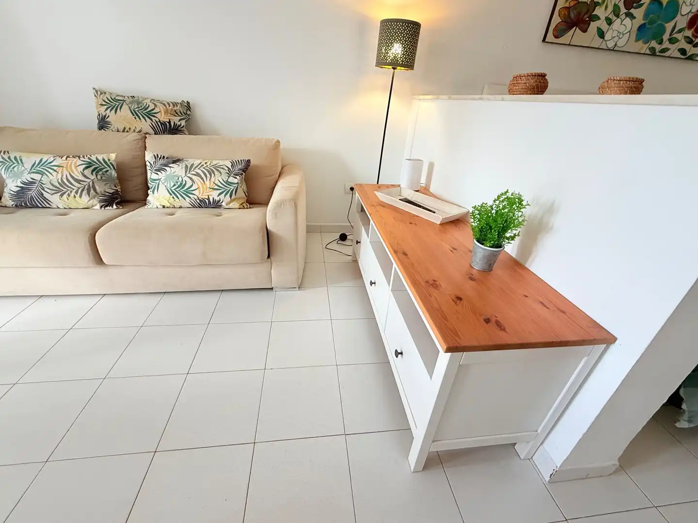 Sala d'estar de Estudi en venda en Puerto de la Cruz amb Terrassa i Moblat