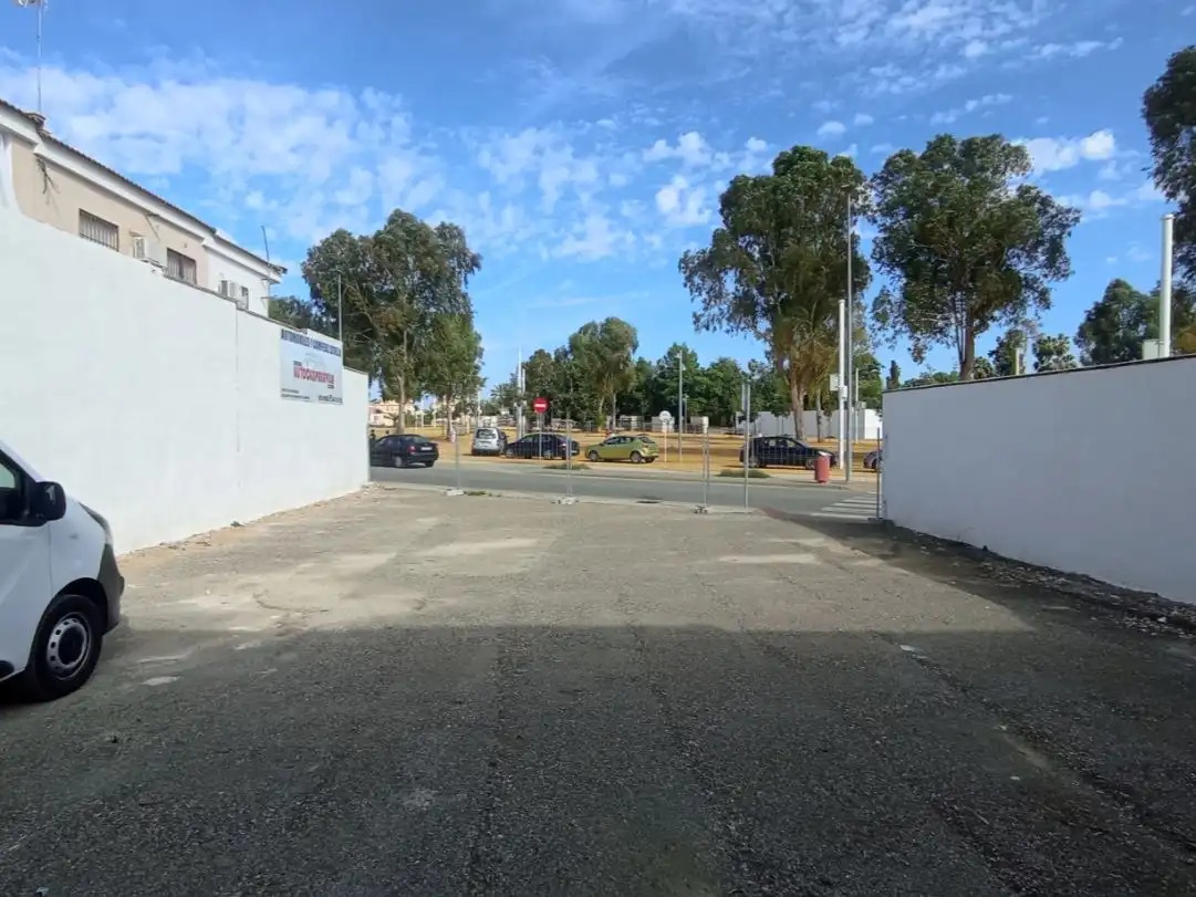 Parkplatz von Residential zum Verkauf in Utrera
