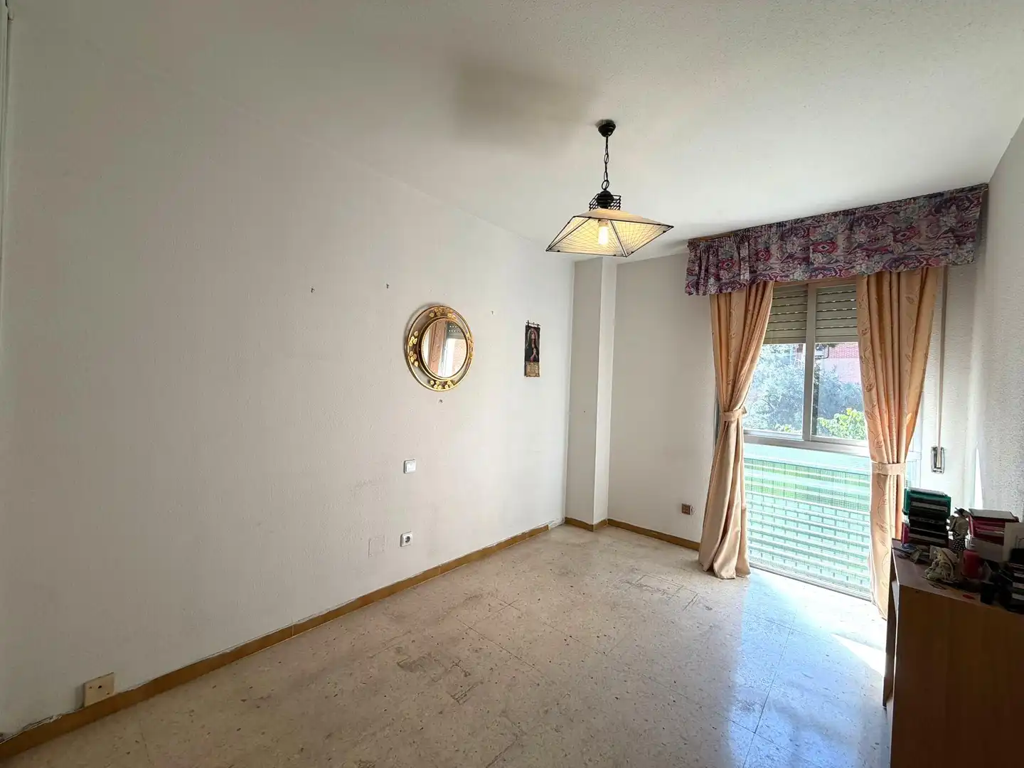 Habitación de Piso en venta en Madrid con Calefacción, Jardín privado y Terraza