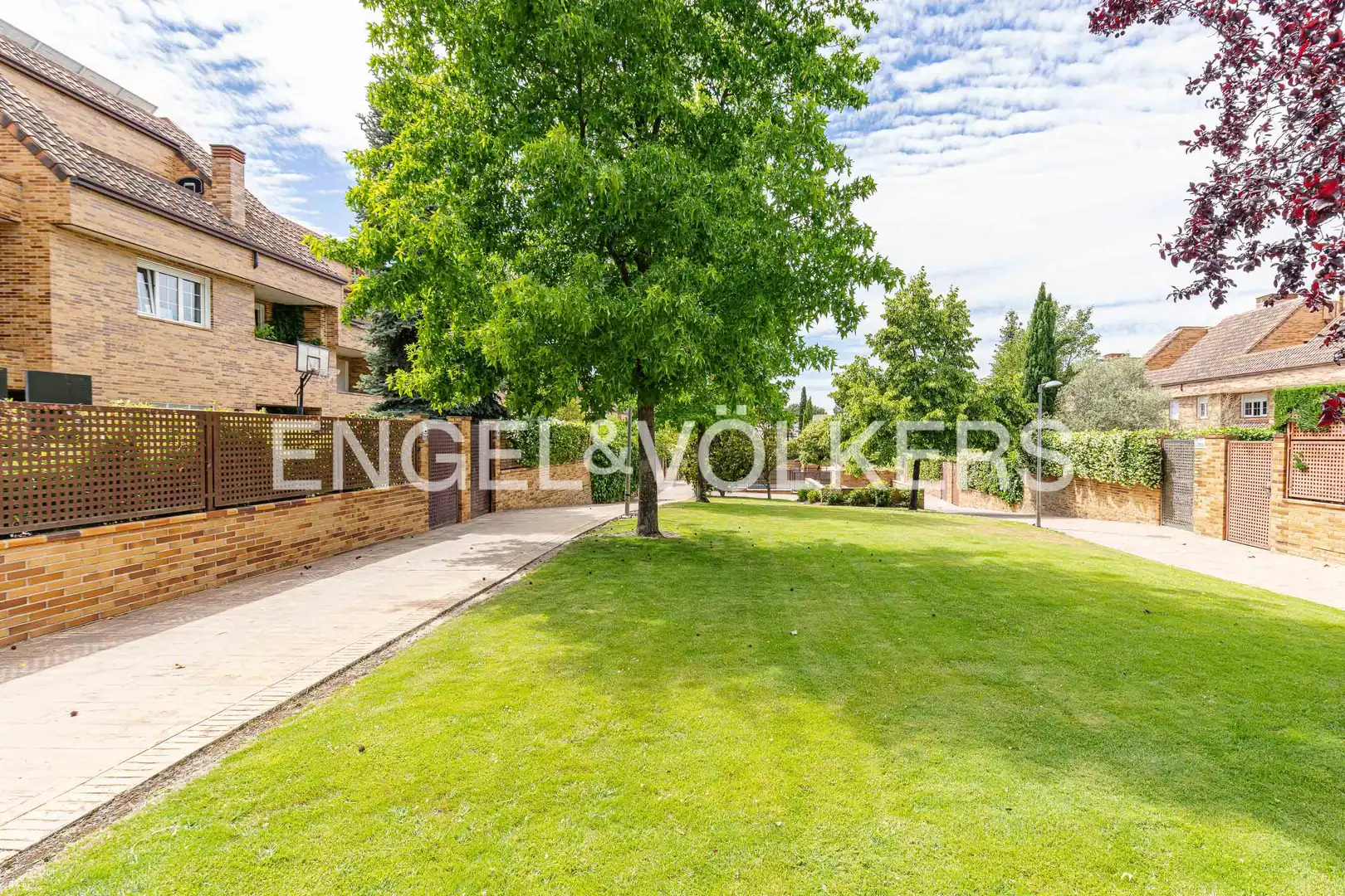 Houses for sale in Las Rozas de Madrid  with Heating, Private garden and Parquet flooring