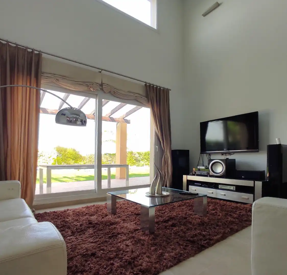 Sala d'estar de Casa o xalet en venda en Reus amb Aire condicionat, Calefacció i Jardí privat