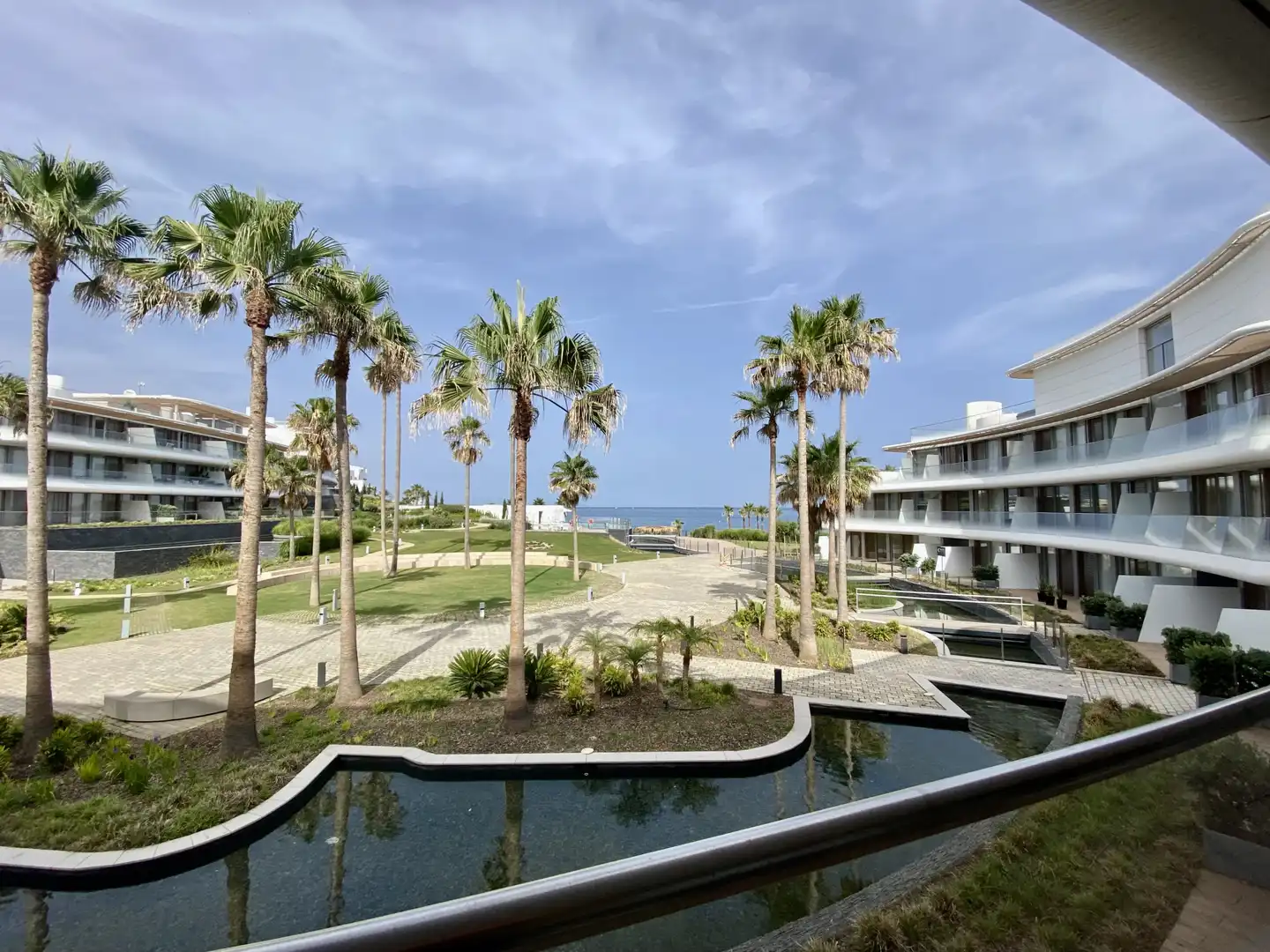 Vista exterior de Apartamento de alquiler en Estepona con Aire acondicionado, Calefacción y Terraza