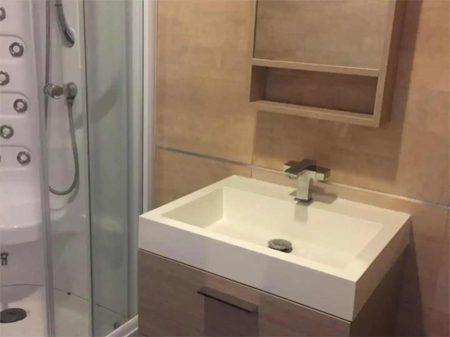 Baño de Piso en venta en Elche / Elx con Aire acondicionado y Piscina