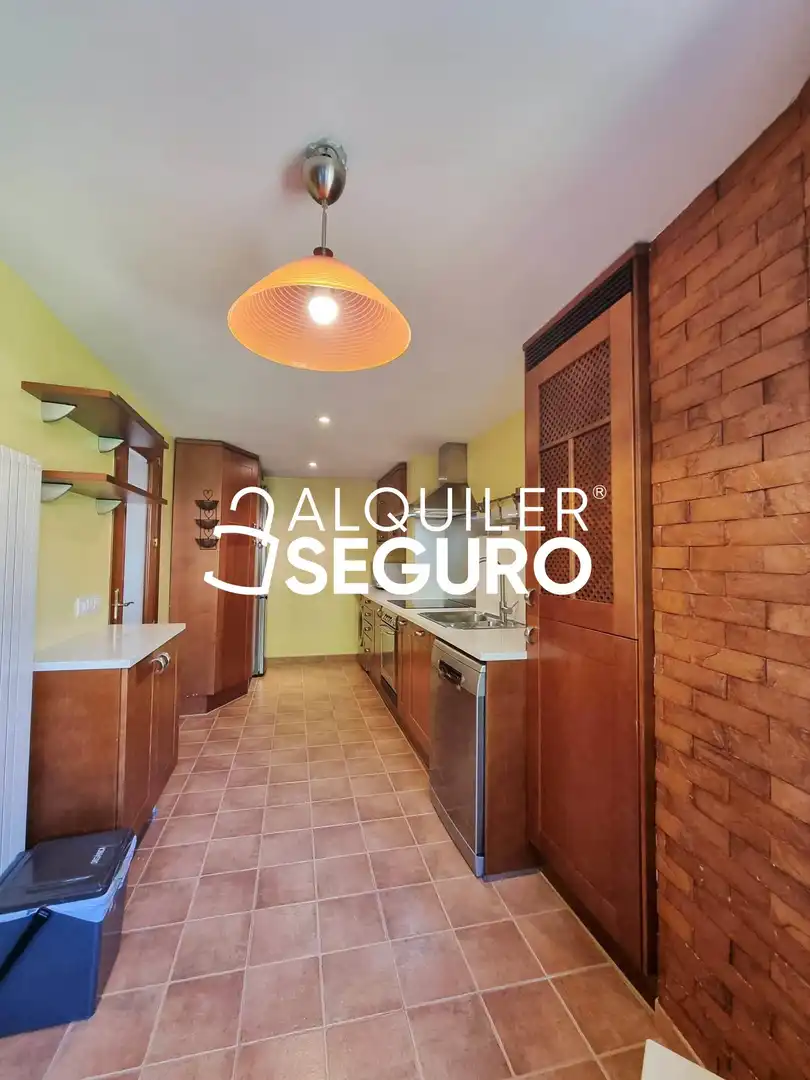 Cocina de Casa o chalet de alquiler en Pozuelo de Alarcón con Aire acondicionado, Calefacción y Terraza
