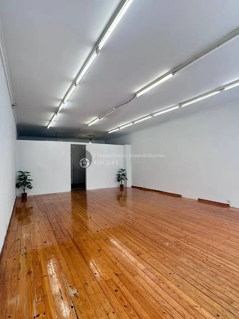 Business premises to rent in Avenida Luis Espada, imagen 2