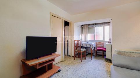 Foto 4 de Piso en venta en Les Roquetes,  Barcelona Capital