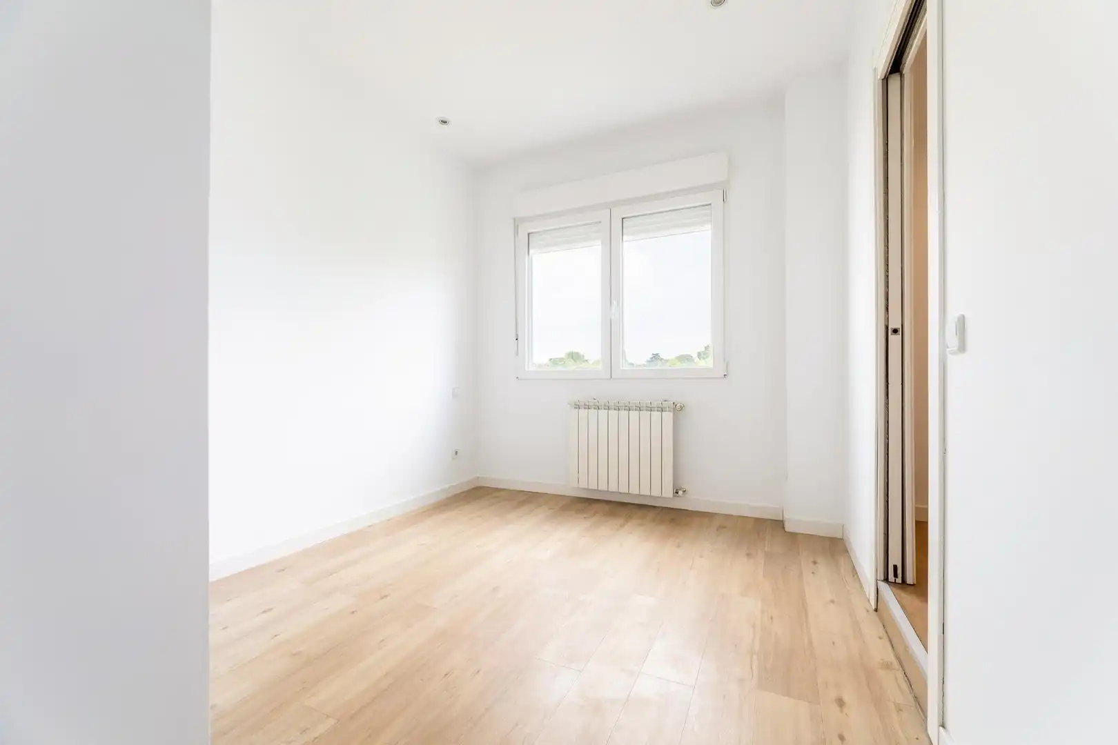 Bedroom of Flat for rent in Madrid  with Air Conditioner and Heating