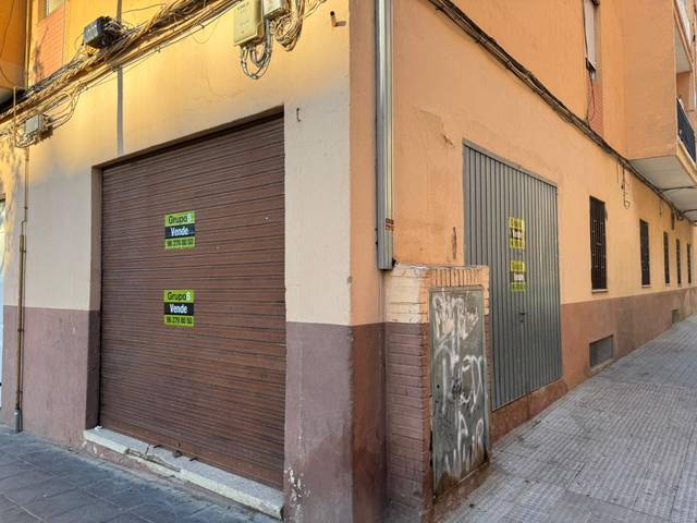 Local comercial en Venta en El Alborgí