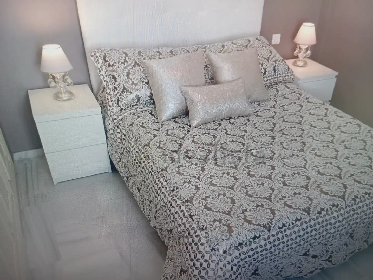 Schlafzimmer von Wohnung zur Miete in Sevilla mit Klimaanlage, Heizung und Möbliert