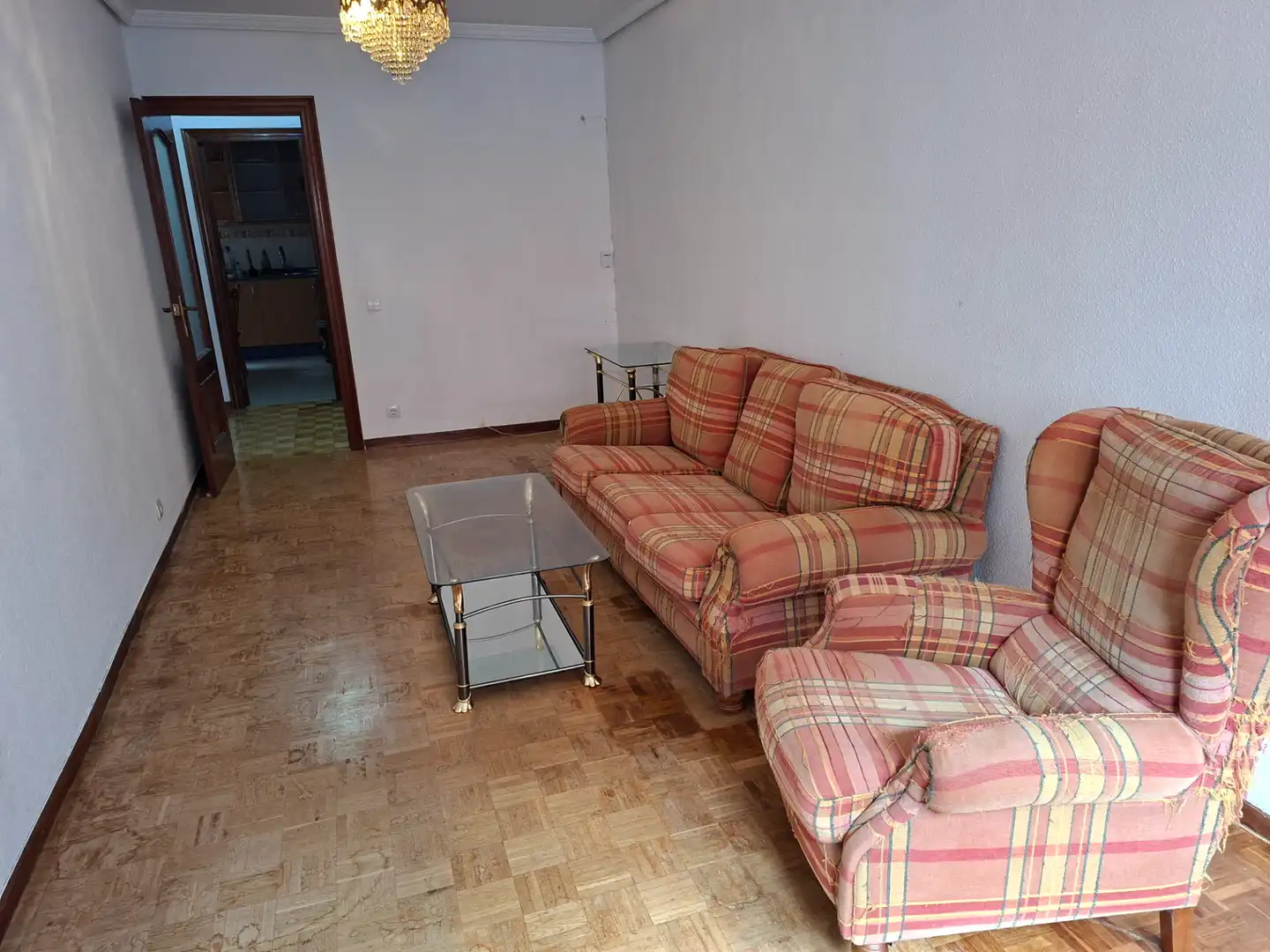 Sala de estar de Piso de alquiler en Avilés con Calefacción, Parquet y Horno