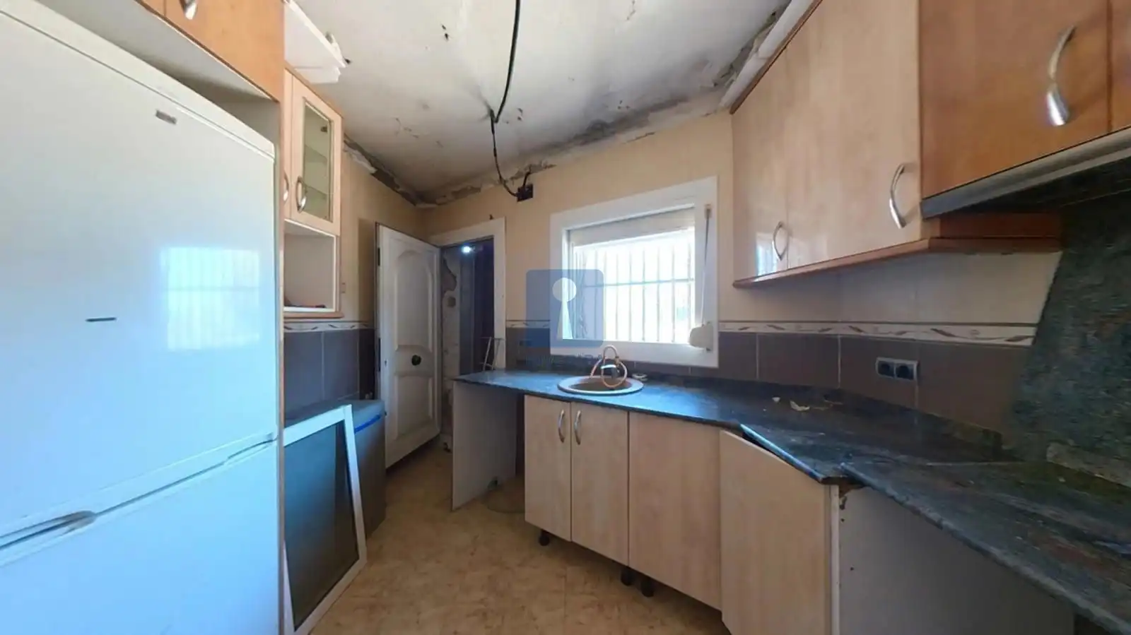 Cuina de Casa o xalet en venda en Sant Vicenç Dels Horts amb Calefacció, Terrassa i Traster