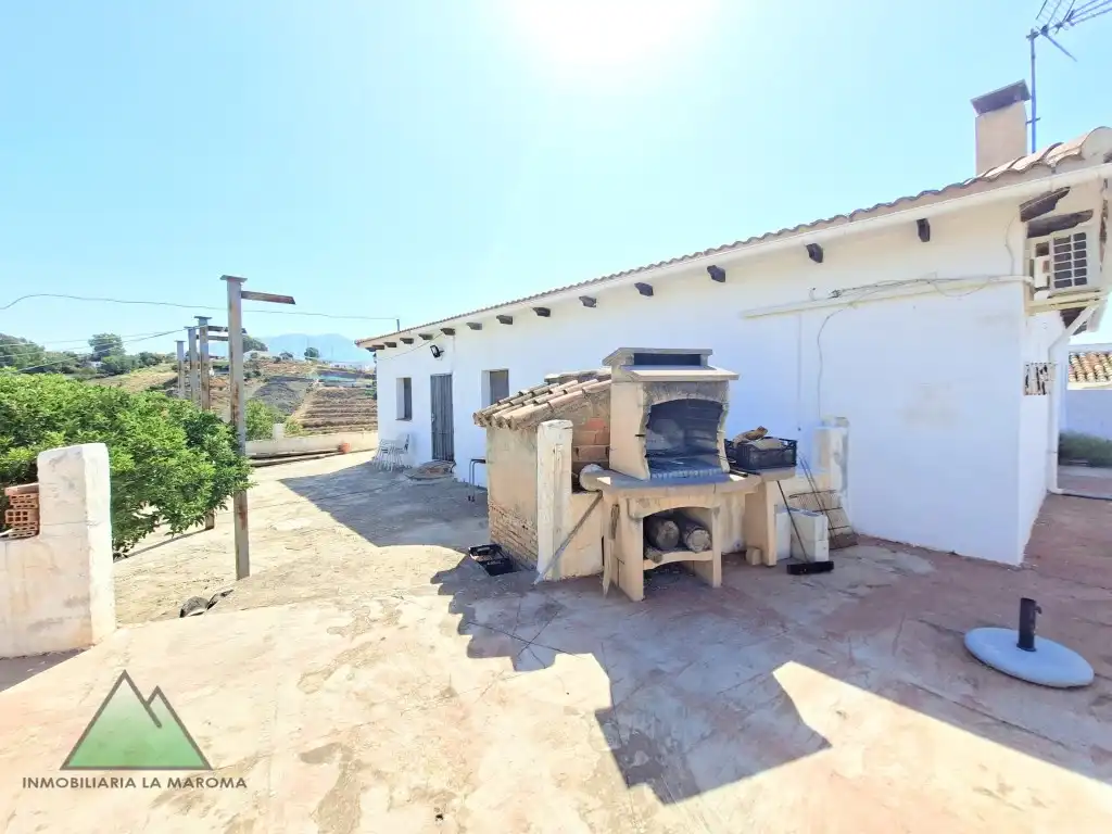Vista exterior de Finca rústica en venta en Vélez-Málaga con Amueblado