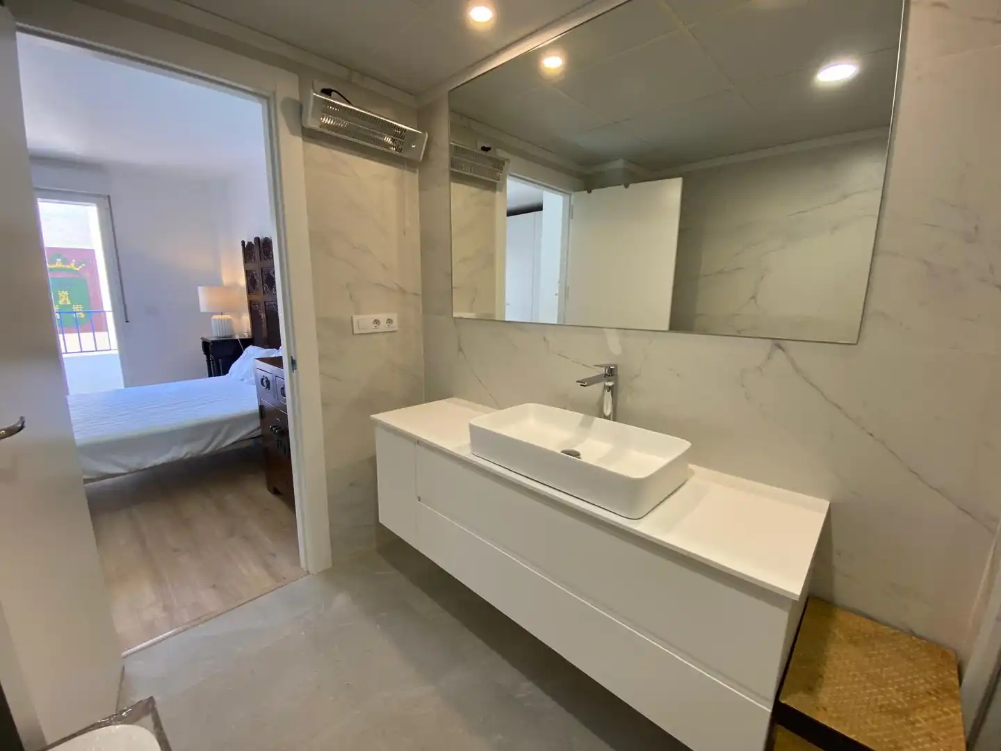 Bathroom of Flat for rent in Albacete  with Air Conditioner, Heating and Parquet flooring