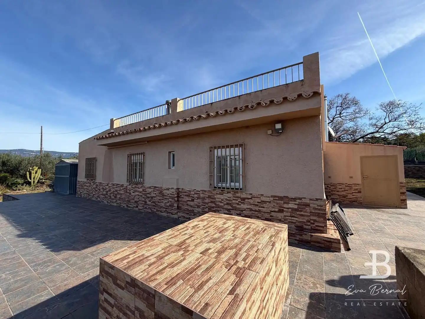 Vista exterior de Casa o xalet en venda en Riudoms amb Aire condicionat, Jardí privat i Terrassa