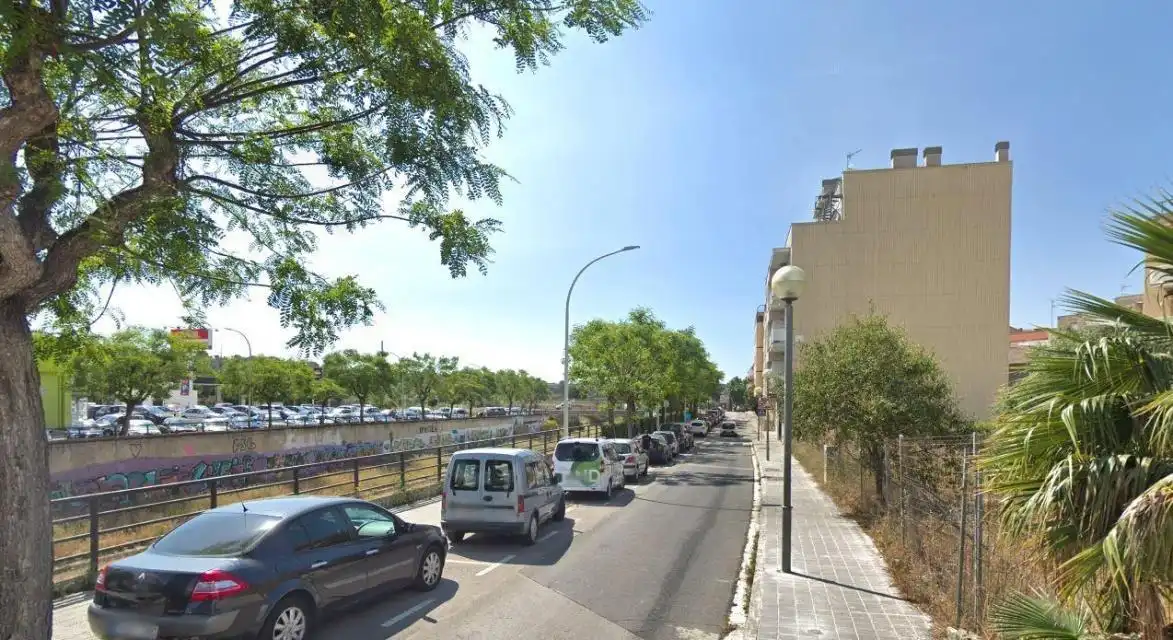 Residential land for sale in Carrer JOSEP CARNER 23, imagen 4
