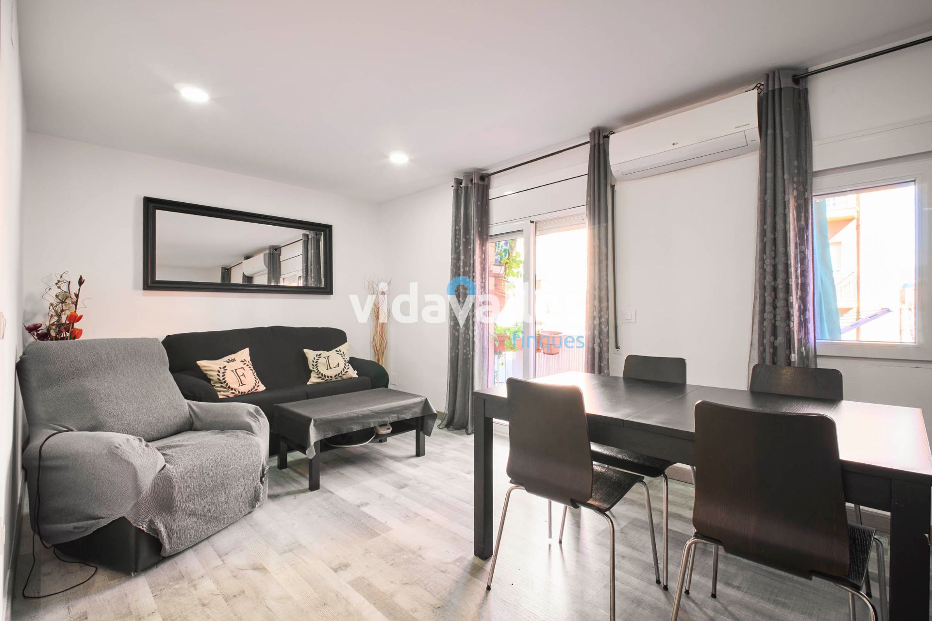Bedroom of Flat for sale in Granollers  with Air Conditioner, Heating and Parquet flooring